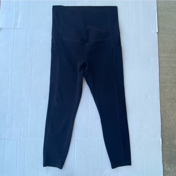 Fabletics Like New!! Womens Athletic Spandex Leggings in Black / Medium - Picture 3 of 8